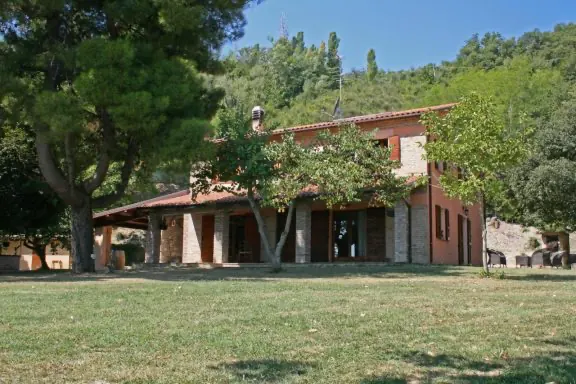 Il casale e il giardino